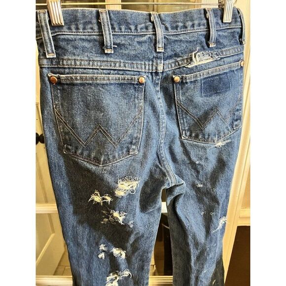 UPCYCLED Wrangler Distressed Wide Leg Jeans Sz 26” Q - Picture 7 of 9